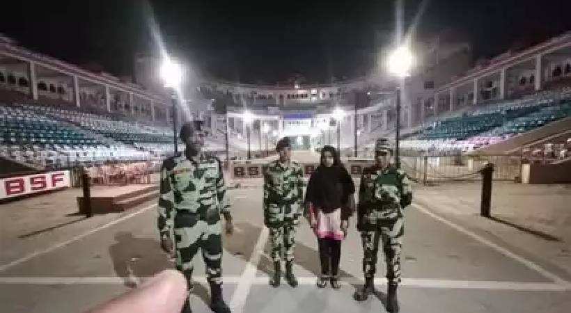 Pakistani girl who married Indian boy repatriated to her country