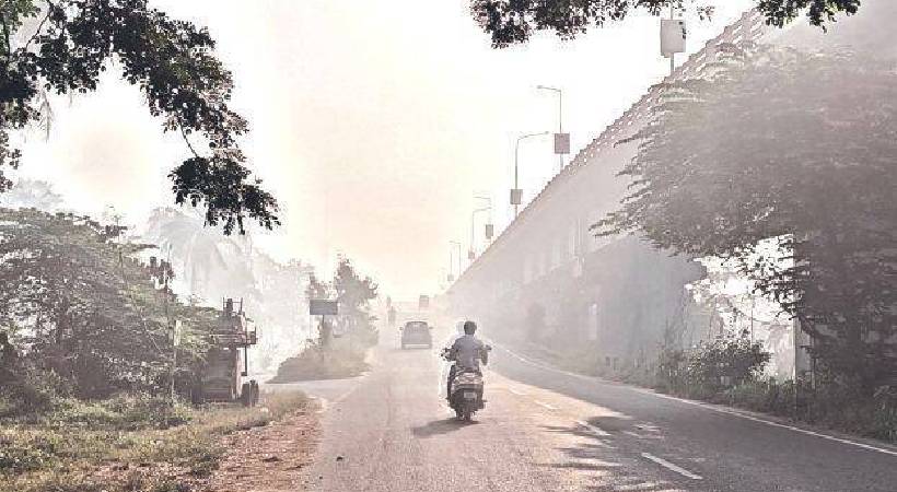 kochi national highway covered in smoke