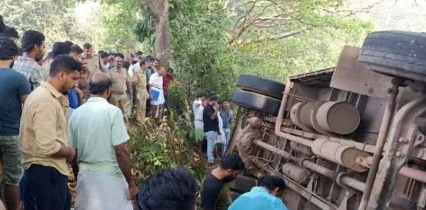 Kozhikode bus accident