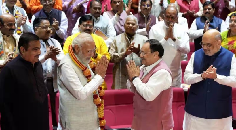 PM Modi asks BJP leaders to be ready for a 'strong fight'