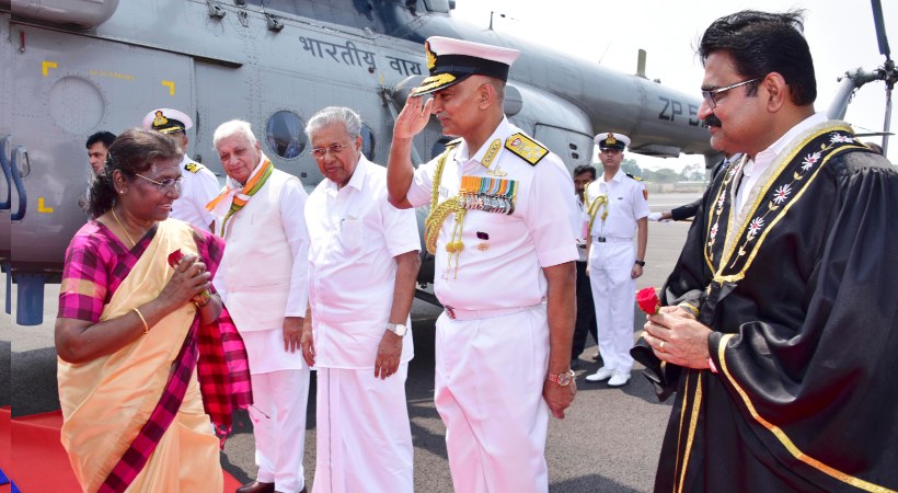 President Droupadi welcomed to kerala