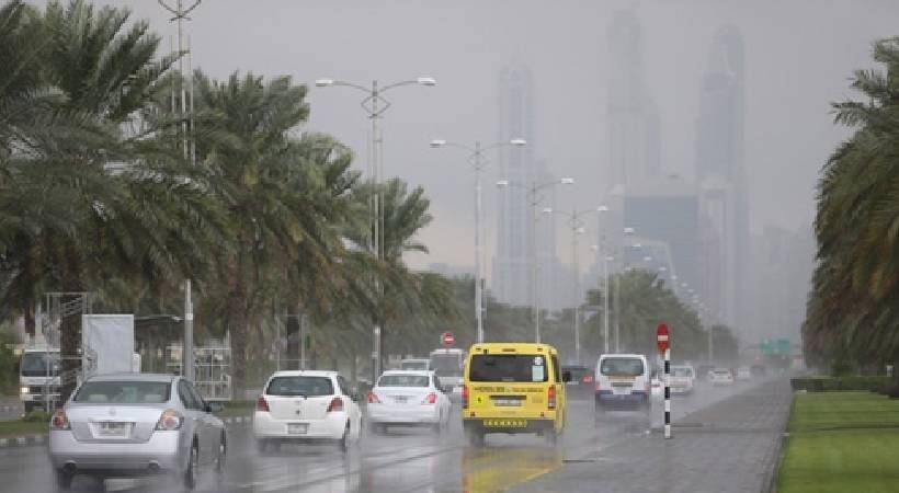 Rain alert by dubai and abu dhabi police