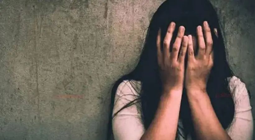 Hospital attendant molested young woman Kozhikode Medical College