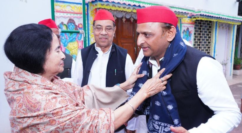 Mamata and Akhilesh join opposition front by avoiding Congress