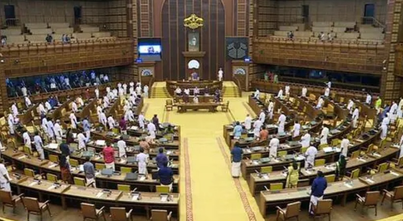 5 udf mla protest in Kerala assembly live updates