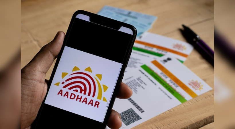 change phone number on Aadhaar card