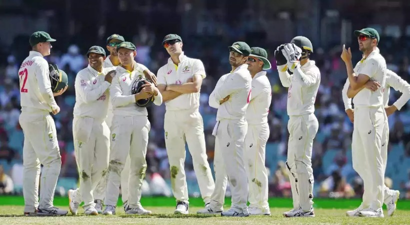 australia lead india test