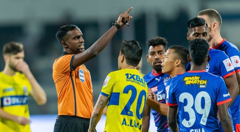 blasters complaint referee isl