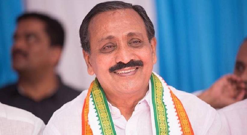 MK raghavan MP against congress leadership