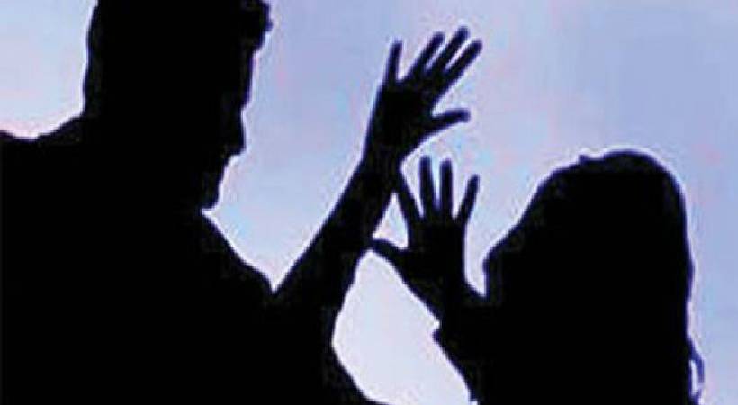 19 year old girl jumps from first floor to escape coach’s rape