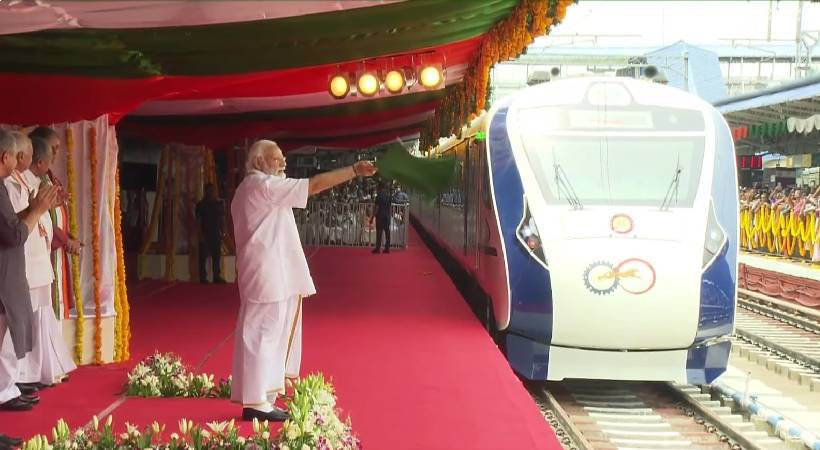 narendra modi flag off kerala first vande bharat