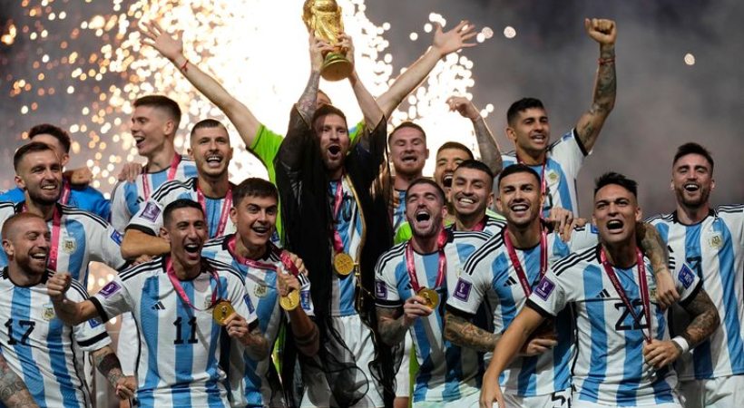 Argentina lifts world cup
