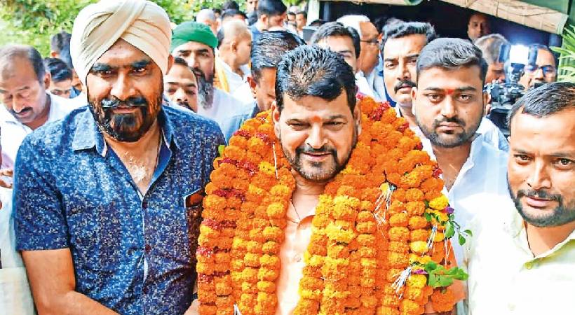 Brij Bhushan against protesting wrestlers at jantar mantar