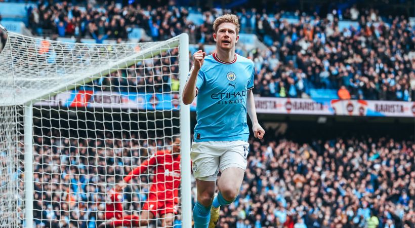 Kevin De Bruyne celebrating his goal against Liverpool