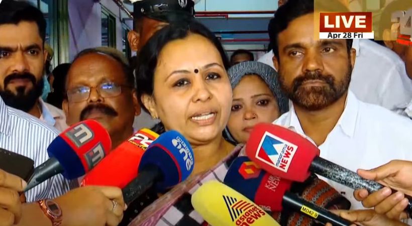 Health Minister makes surprise visit to Nadapuram Taluk Hospital
