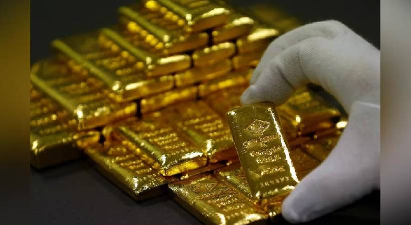 Malappuram gold smuggling case Customs officer arrested