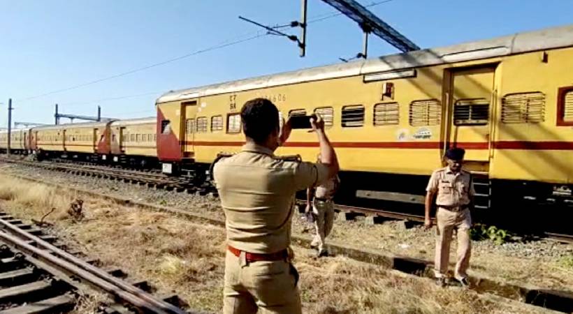 NIA says there is a terrorist nature in Elathur train fire attack