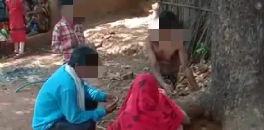 madhya-pradesh-villagers-tie-2-cousins-to-tree-thrash-them-doubting-character
