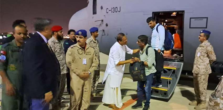 operation-kaveri-534-indians-were-brought-to-jeddah