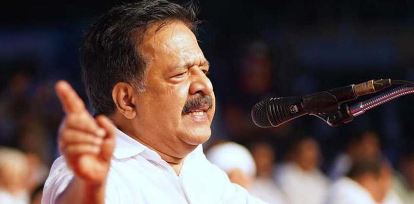 amesh-chennithala-allegations-about-kerala-roadside-shelter-home-project