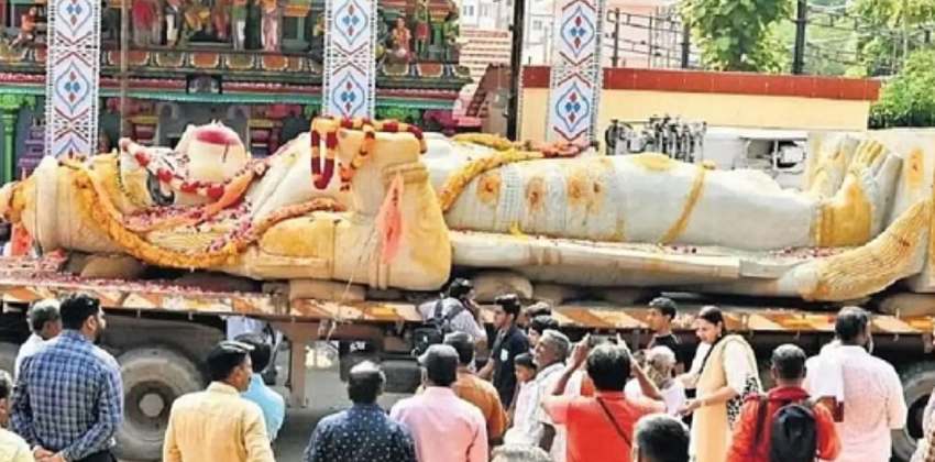 south-asias-tallest-hanuman-statue-to-be-placed-in-trissur-poonkunnam-temple