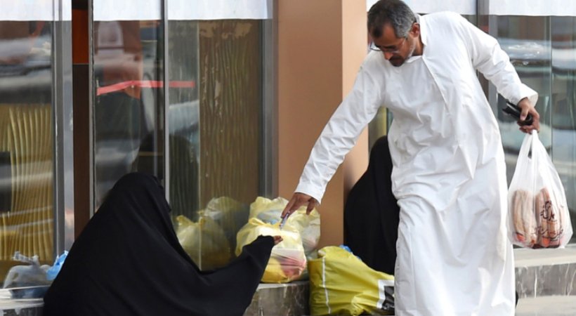 Ramadan in UAE Police warn residents against helping beggars