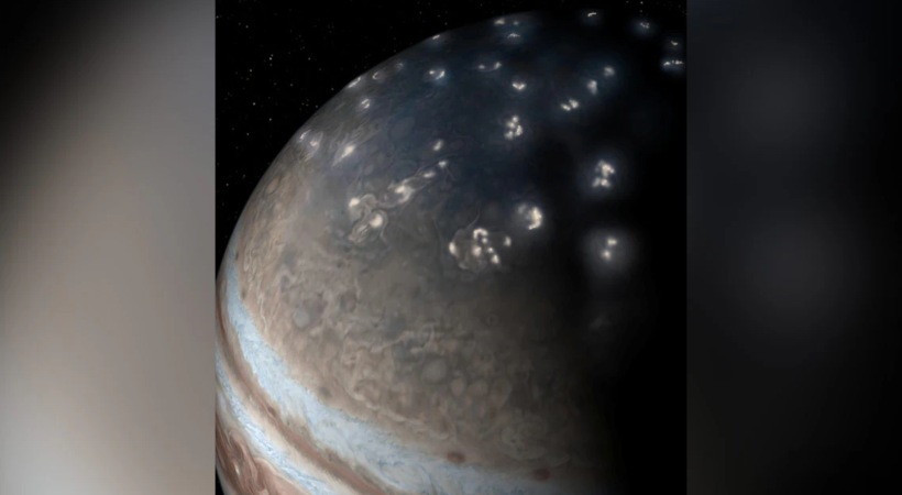 NASA Spacecraft Reveals How Jupiter's Lightning Resembles Earth's