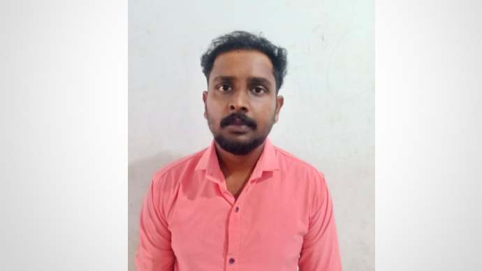 Love proposal rejected; A 16-year-old girl was stopped and beaten up on the road in Varkala