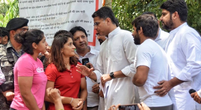 Sachin Pilot Meets Wrestlers At Jantar Mantar In Delhi