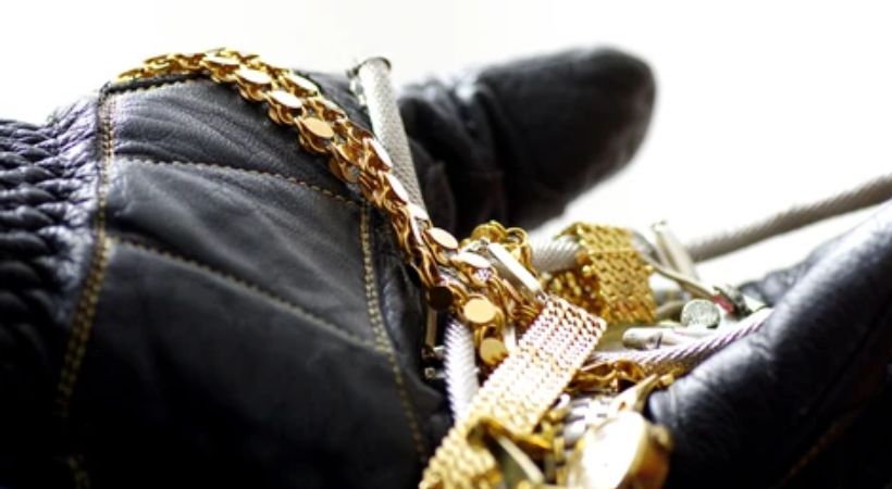 Two persons arrested for stealing Gold
