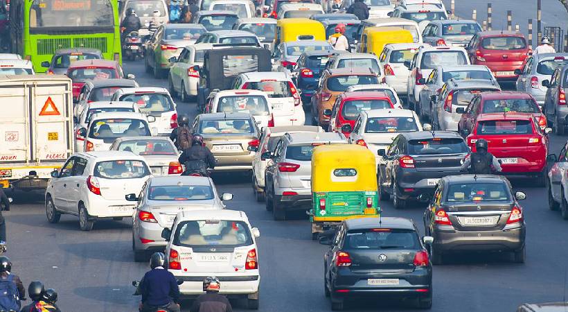 Four wheeler diesel vehicles to be banned in India by 2027
