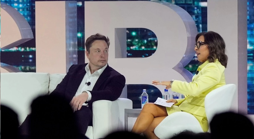 Images of elon musk and linda yaccarino