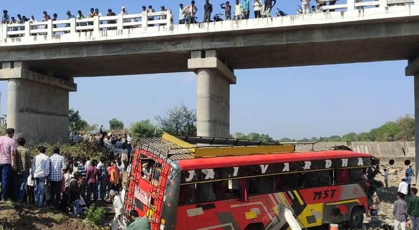 Bus accident in Madhya Pradesh 15 died