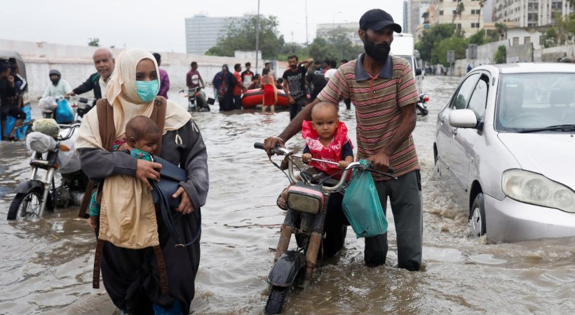 27 Including 8 Children Killed In Pak Due To Heavy Rain & Strong Winds
