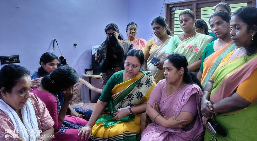Health minister visits Raju's family