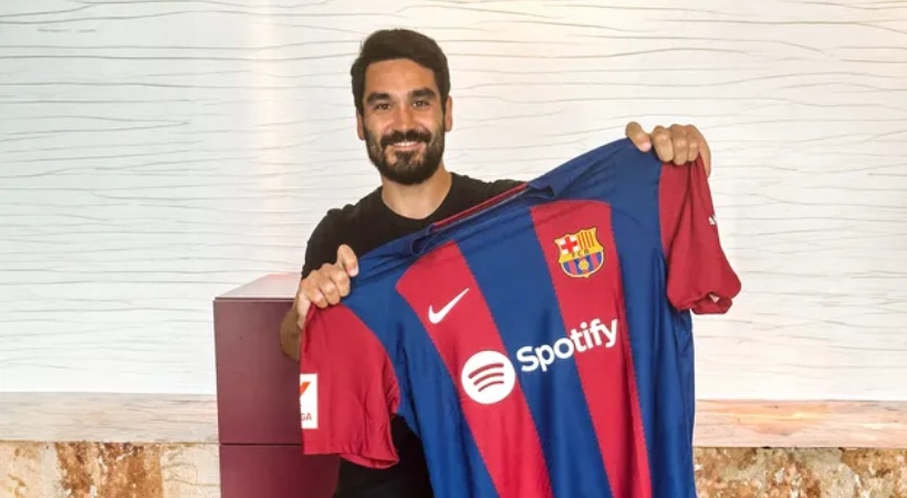 Image of Ilkay Gundogan with Barcelona Jersey