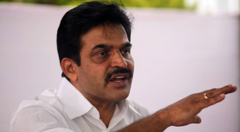 KC Venugopal against Pinarayi Vijayan