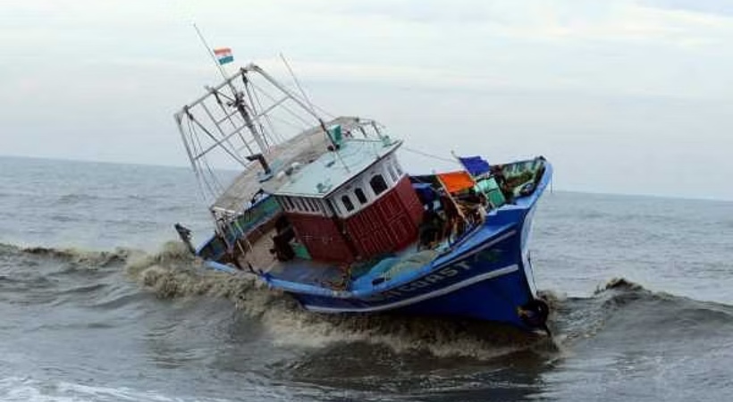 No fishing in coastal areas, ban on coastal traffic and tourism