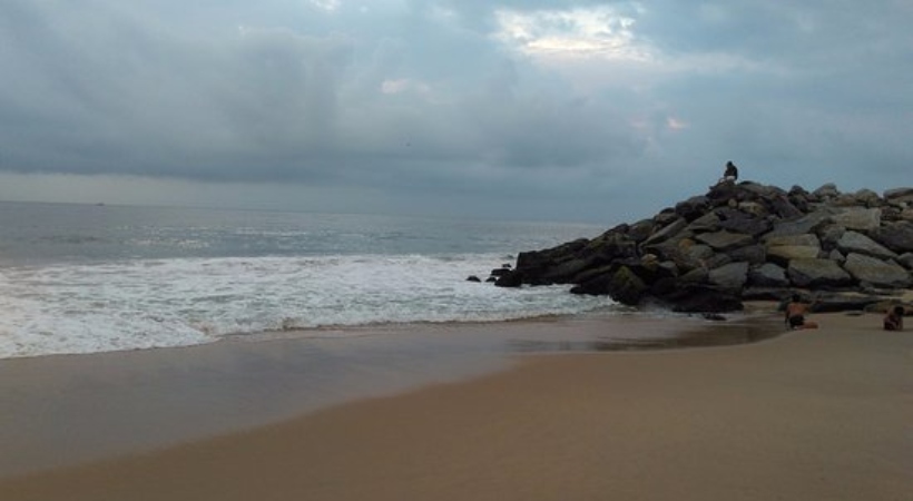 Removal of sand bar in Mudalappozhi_ Collector's order to take action