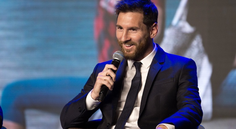 _Sit With Lionel Messi For $42,000__ Scams Galore In China