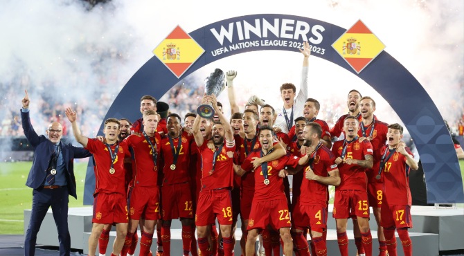 Image of Spain lifts UEFA Nations League Trophy