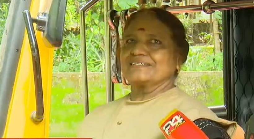 Geetha driving auto even at age of 64