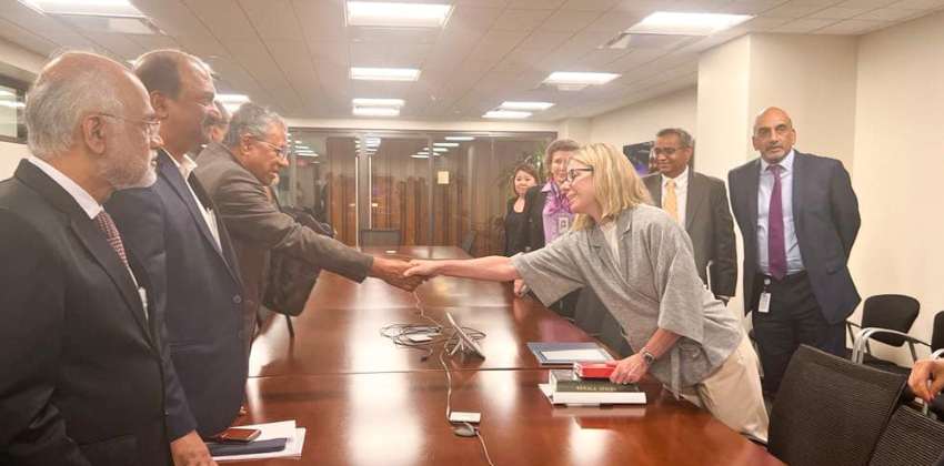 pinarayi-vijayan-meet-world-bank-managing-director-anna-verde