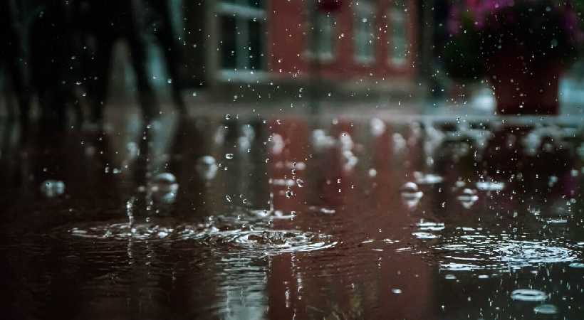Yellow rain alert 4 districts Kerala