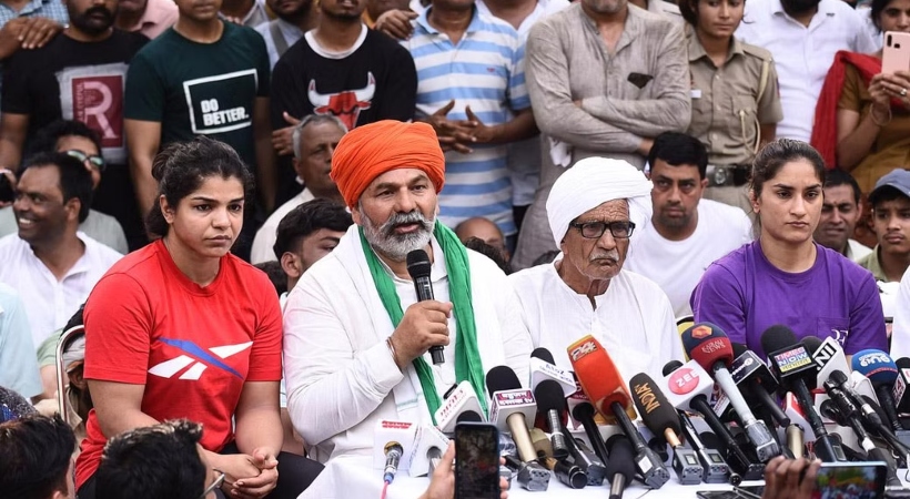 wrestlers protest farmers today