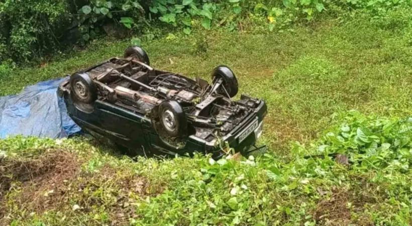 Car accident in Alappuram Thonamala