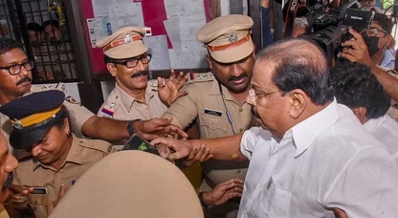 K Sudhakaran to court against Crime Branch DySP
