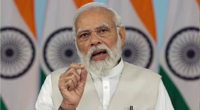 PM Narendra Modi against Opposition party