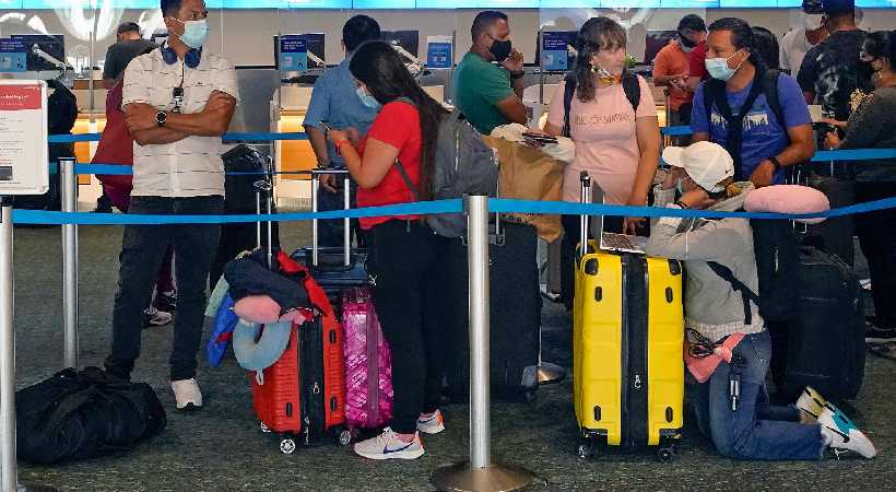 Saudi Arabia banned 30 items in flight baggage