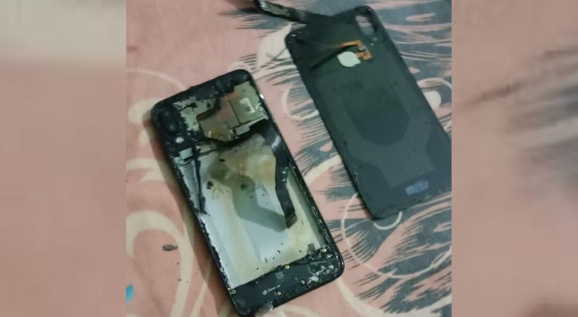 Mobile exploded; Student with complaint Wayanad